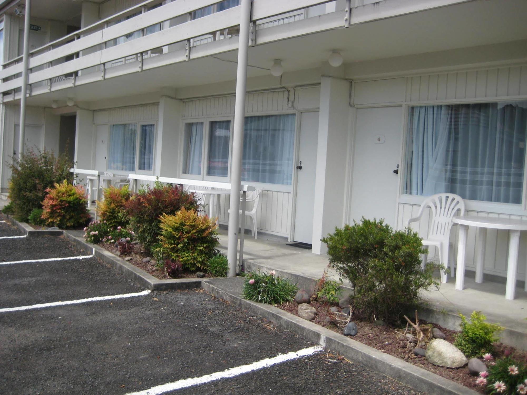 Alexander Motel Taumarunui Exterior photo